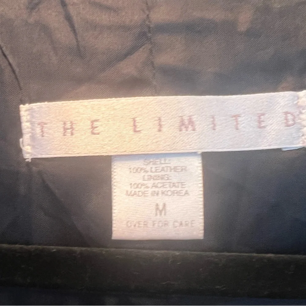 The Limited Black Leather Vest - Picture 4 of 5